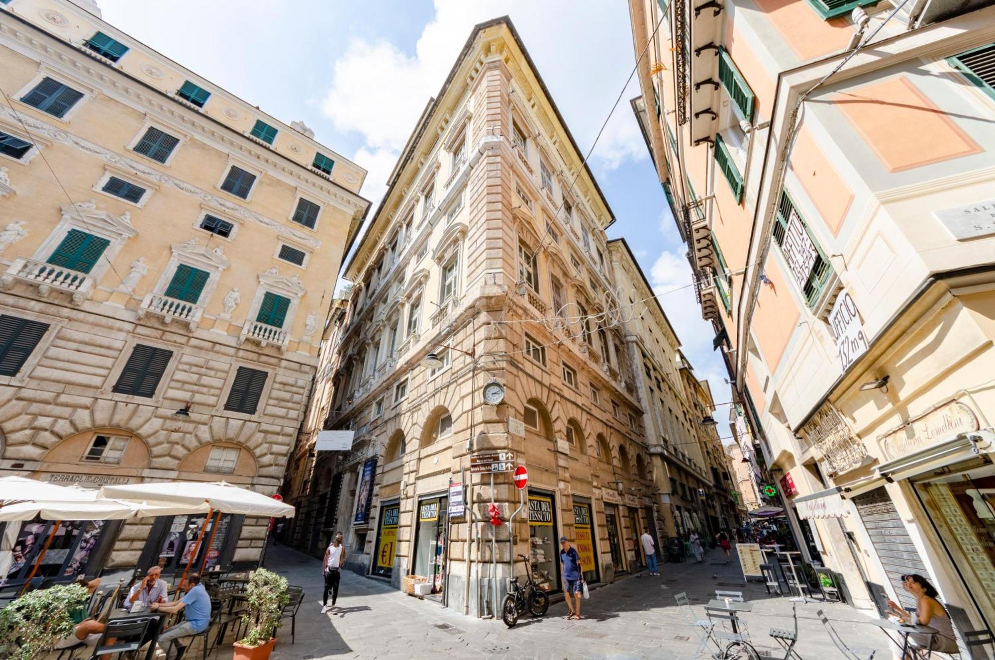 Castelli'S Apartments Campo 9 Genoa Bagian luar foto