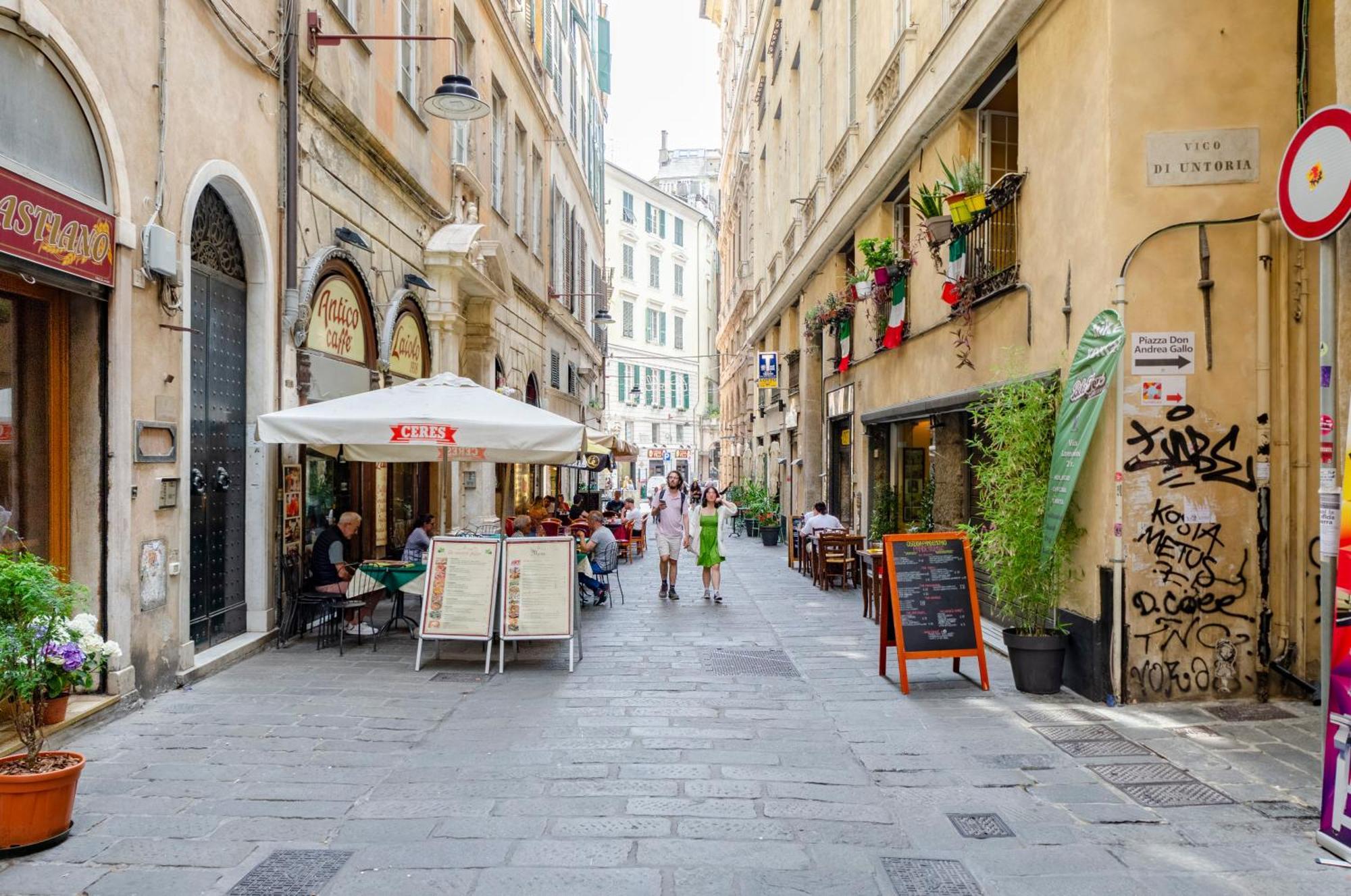 Castelli'S Apartments Campo 9 Genoa Bagian luar foto